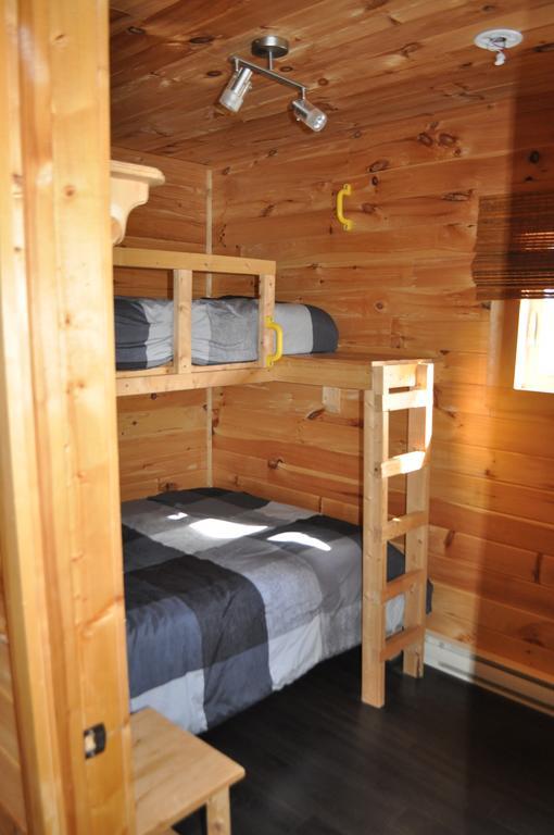 The Sleeping Moose Cottage Birch Plain Екстер'єр фото